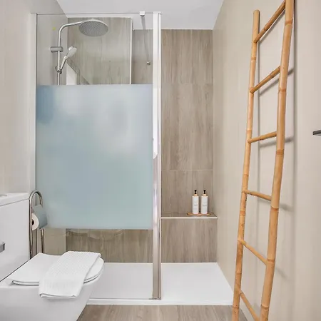 & Sea Views By Ele Lägenhet